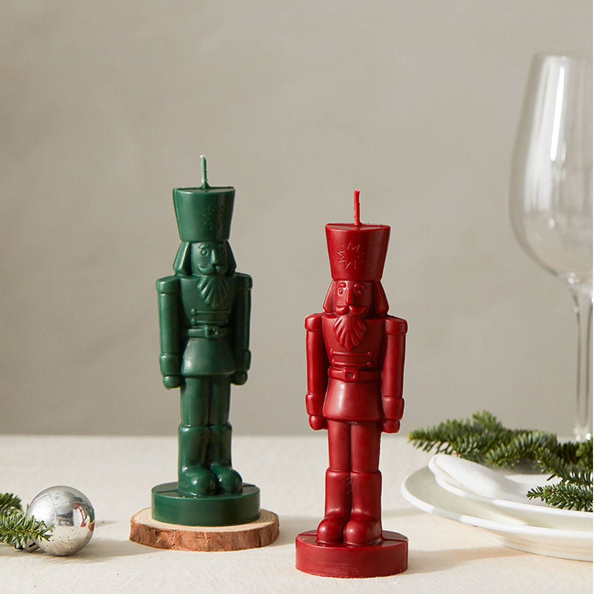 Nutcracker Figurine - 大型くるみ割り人形兵士プラスチックキャンドル型くるみ割り人形像香り付き石鹸キャンドル作り型家の装飾