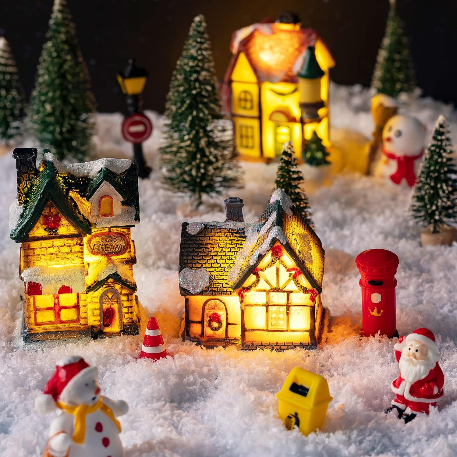クリスマスオーナメント村の家 LEDライト付きコレクタブルフ - Nutcracker Figurine のレビューと価格